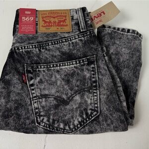 Levi’s Levi Strauss #569 Loose Straight Stonewashed Denim Jean Shorts NWT New